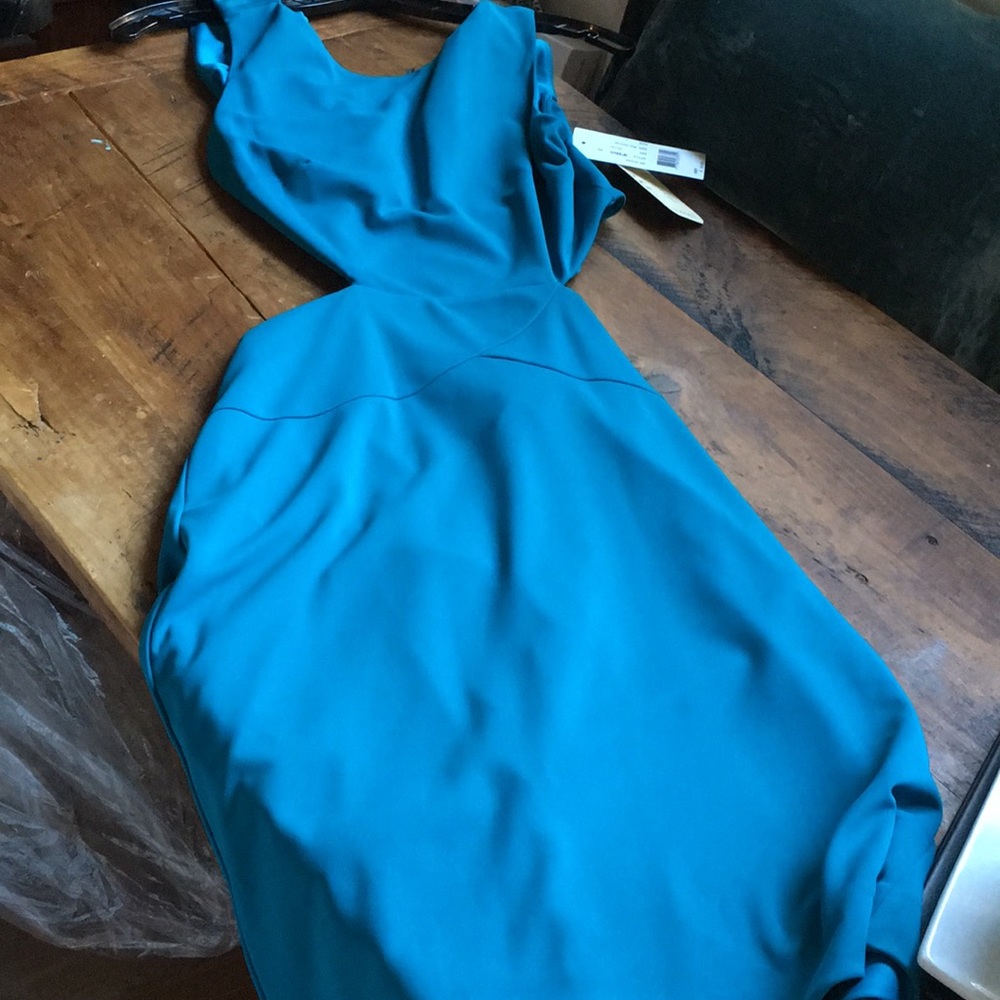 Stunning Nicole Miller Blue cocktail dress NWT